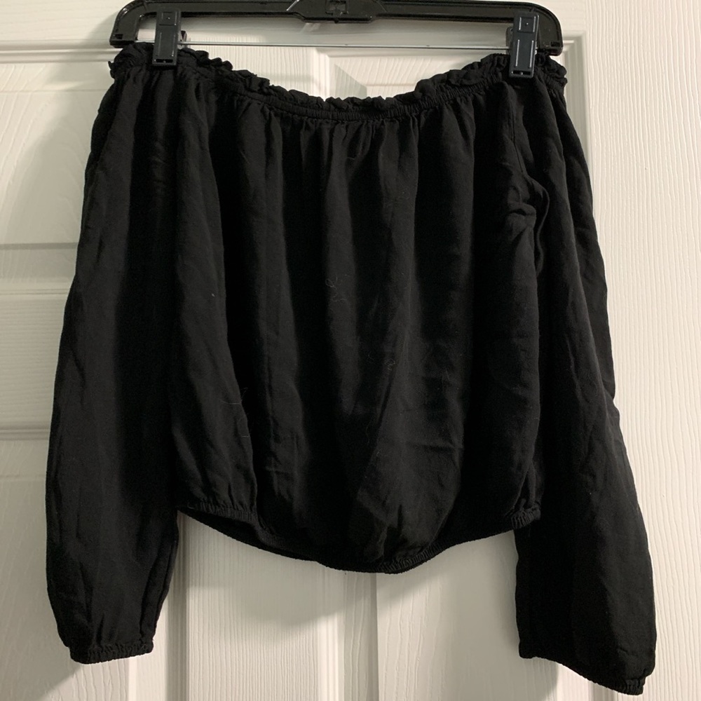 Black Off-the-shoulder Brandy Melville Top
